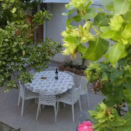 Apartman Restovic Bol Dış mekan fotoğraf