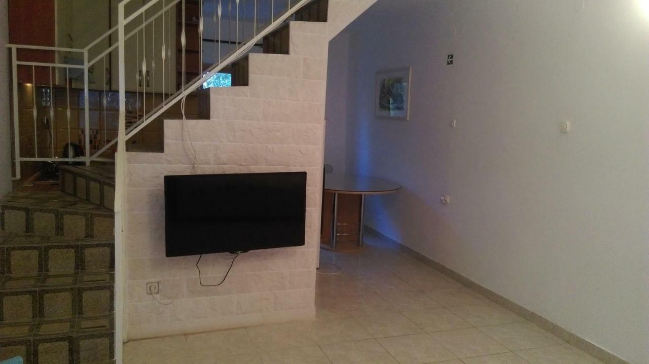 Apartman Restovic Bol Dış mekan fotoğraf