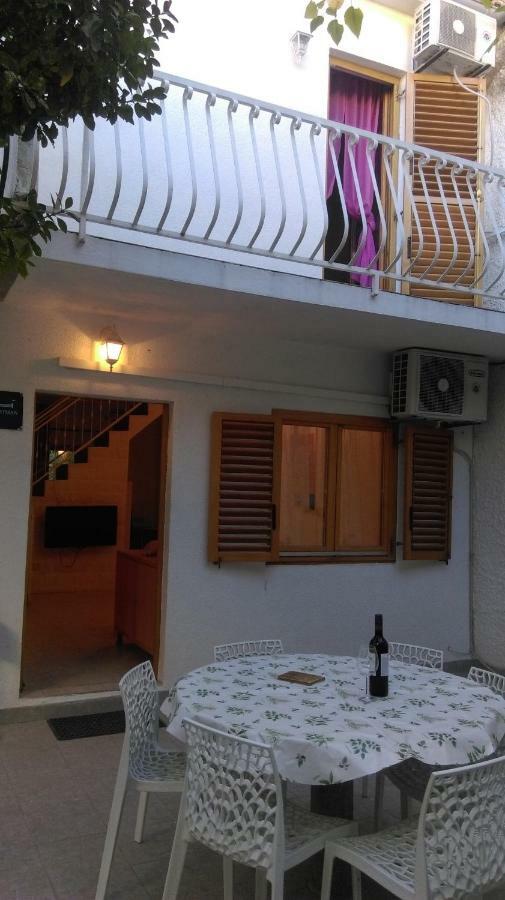 Apartman Restovic Bol Dış mekan fotoğraf
