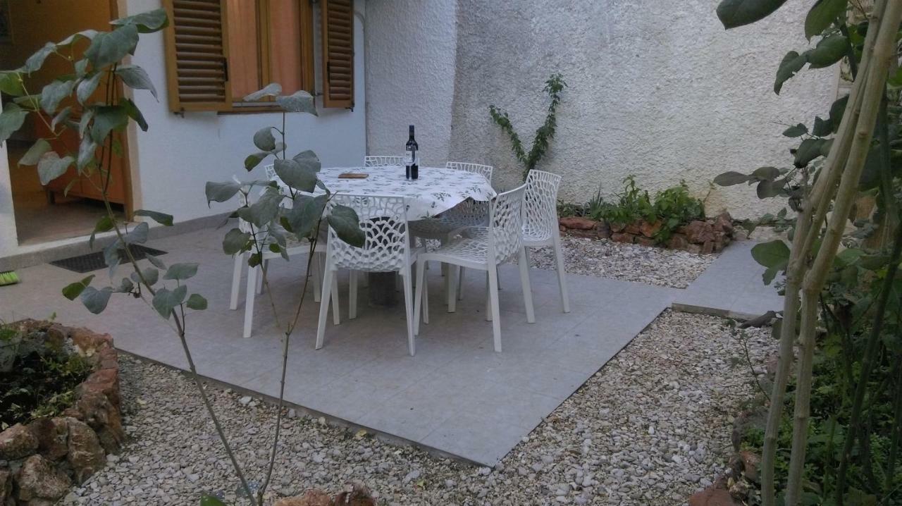 Apartman Restovic Bol Dış mekan fotoğraf