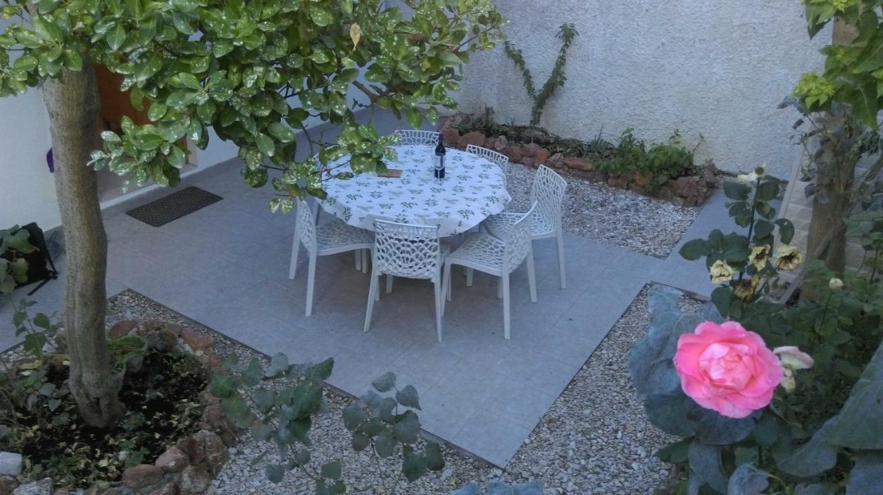 Apartman Restovic Bol Dış mekan fotoğraf